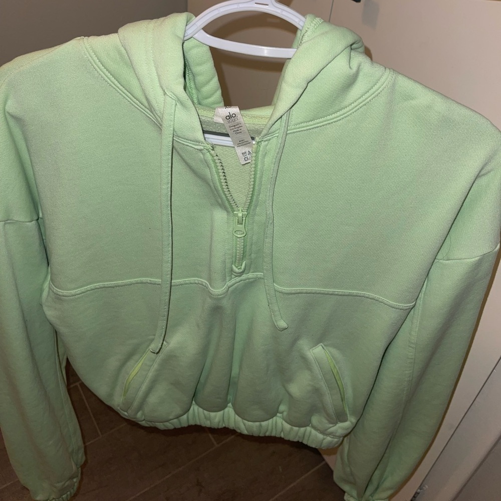 Alo cropped hooded sweatshirt! Lime green